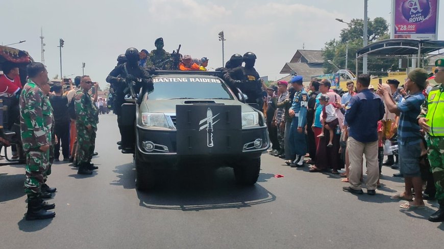 Peringati HUT TNI ke 78, Kodim Tegal Gelar Pameran Alutsista dan Kirab Kebangsaan Jimat Limasan