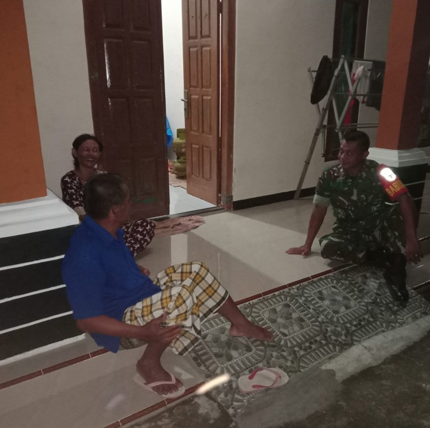 Pastikan Keamanan Warga, Babinsa Koramil Suradadi Laksanakan Patroli Di Malam Hari