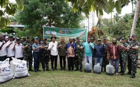 Gerakan Nasional Ketahanan Pangan Kodim Jayapura Bersama Pemkab Jayapura Serahkan 2000 Benih Ikan