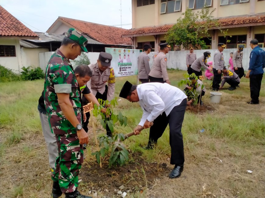Danramil Tegal Selatan Hadiri Penanaman Serentak Sepuluh Juta Pohon Bersama Polres Kota Tegal