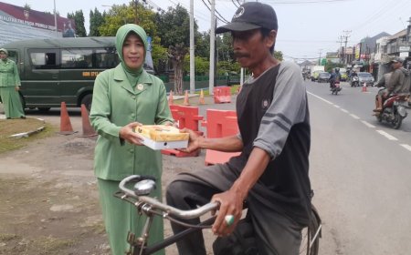 Persit Kodim Tegal Lakukan Baksos Di Hari Ulang Tahun Ketua Umun Persit Kartika Chandra Kirana