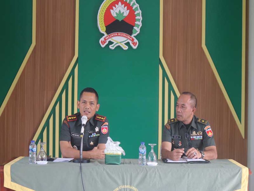 Komandan Kodim 0704 Banjarnegara Berikan Jam Komandan Perdana