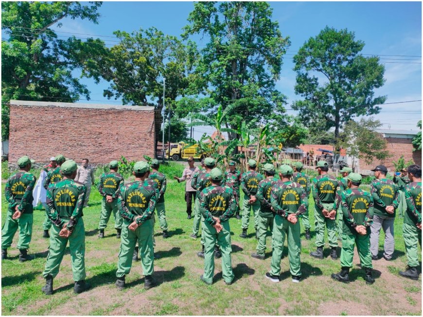 Danramil Lebaksiu Berikan Latihan Linmas Desa Pandawa