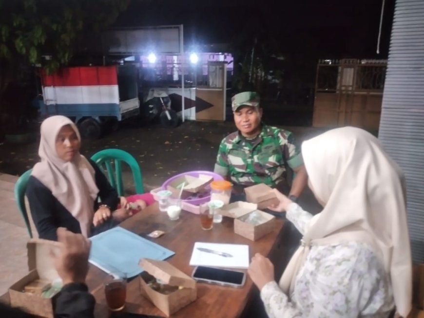 Babinsa Koramil Talang Pantau Pendaftaran Anggota KPPS Desa Kaladawa