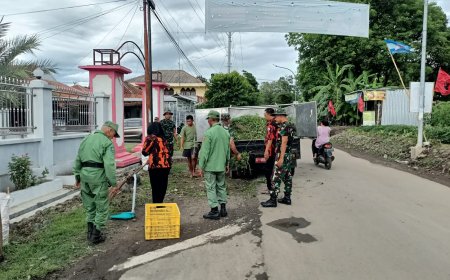 Menuju Pemilu Damai, Personil Kodim 0712 Tegal Korem 071 Bersih - Bersih Masjid