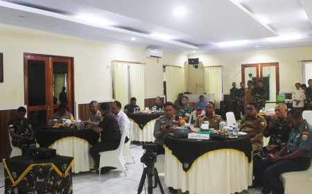 Sinergi Digital Dandim Jayapura Dengan Forkopimda Ikuti Komsos Virtual Bersama Aster Kasad