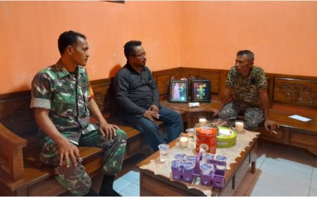 Babinsa Lebaksiu Koramil 0712 Tegal Korem 071 Wijayakusuma Sambangi Warga Yamansari