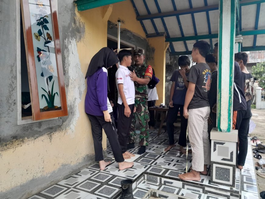 Bersama Mahasiswa KKN Babinsa Karangkobar Dampingi Posyandu Remaja 