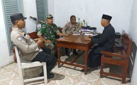 Babinsa Kodim 0712 Tegal Korem 071 Wijayakusuma Sambangi Rumah Perangkat Desa