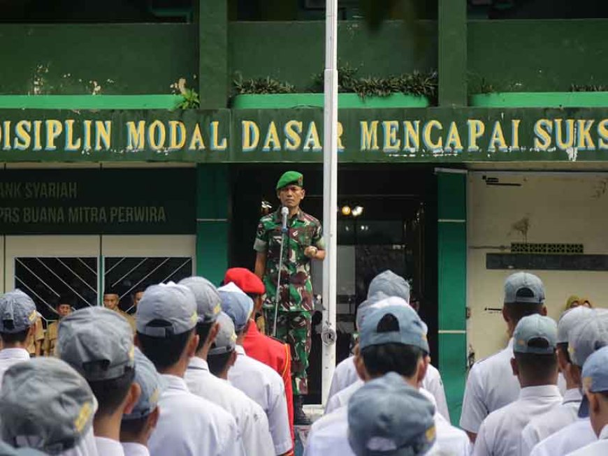 Dandim Menjadi Irup SMKS Panca Bhakti Banjarnegara