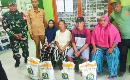 Babinsa Skanto Mendampingi Penyaluran Bantuan Pangan di Keerom untuk Stabilitas Harga dan Kesejahteraan Masyarakat
