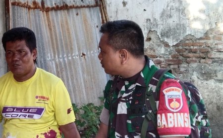 Jalin Kebersamaan Di Bulan Ramadhan Babinsa Koramil Kramat Laksanakan Komsos Bersama Warga