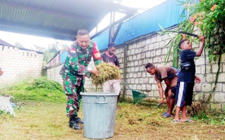 Babinsa Sentani Ajak Warga Masyarakat Peduli Akan Kebersihan Lingkungan