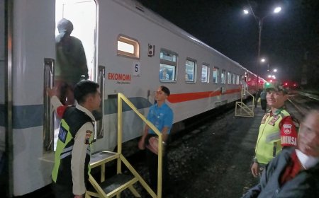 Babinsa Koramil Margasari Laksanakan Pengamanan Stasiun Prupuk