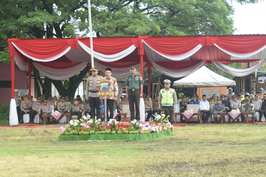 Wakili Dandim 0712 Tegal, Kasdim Hadiri Apel Gelar Pasukan Pengamanan Hari Raya Idul Fitri 1445 H Tingkat Polres Tegal