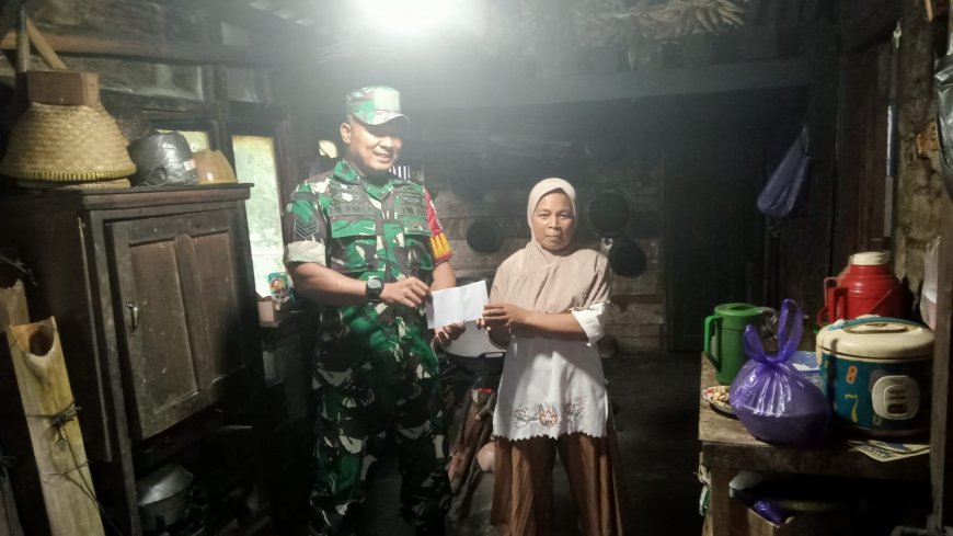Penyaluran Zakat Fitrah oleh Kodim 0704 Banjarnegara Membantu Warga Kurang Mampu