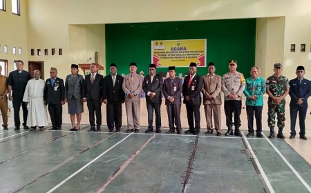 Wa Danramil Arso Dampingi Bupati Keerom Lantik  Pejabat Struktural Kabupaten Keerom