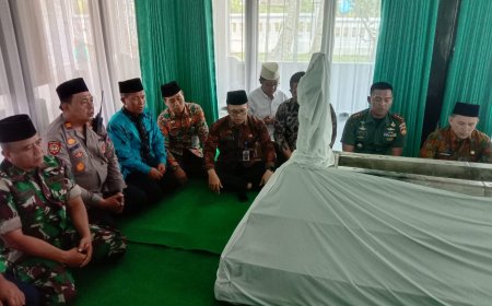 Hari Jadi Kabupaten Tegal Ke – 423, Dandim Tegal Bersama Forkopimda Ziarah Ke Makam Leluhur