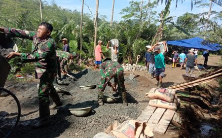 TMMD Reguler ke-120 Kolaborasi TNI dan Warga Sijenggung Capai 50% Pengecoran Jalan