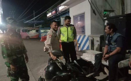 Babinsa Koramil Sumurpanggang Laksanakan Patroli Sinergitas TNI Polri
