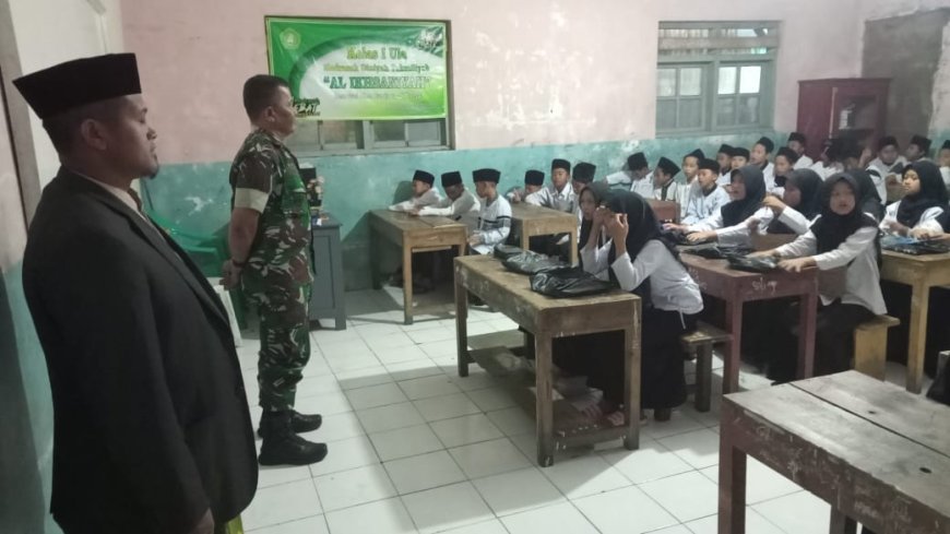 Danramil Bumijawa Berikan Wasbang Kepada Pelajar Madrasah Diniyah Takmiliyah Al – Ikhsaniyah