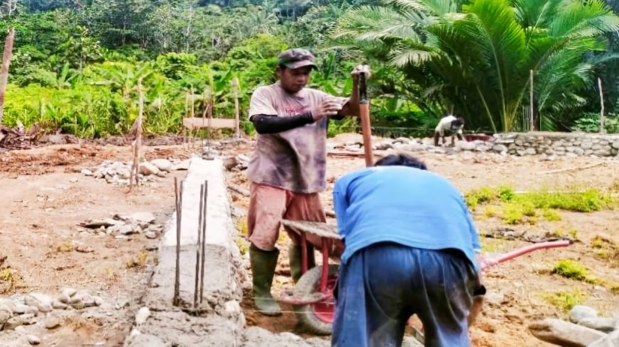 Tingkatkan Pelayanan Kesehatan Satgas TMMD Kodim Jayapura Bangun Pustu