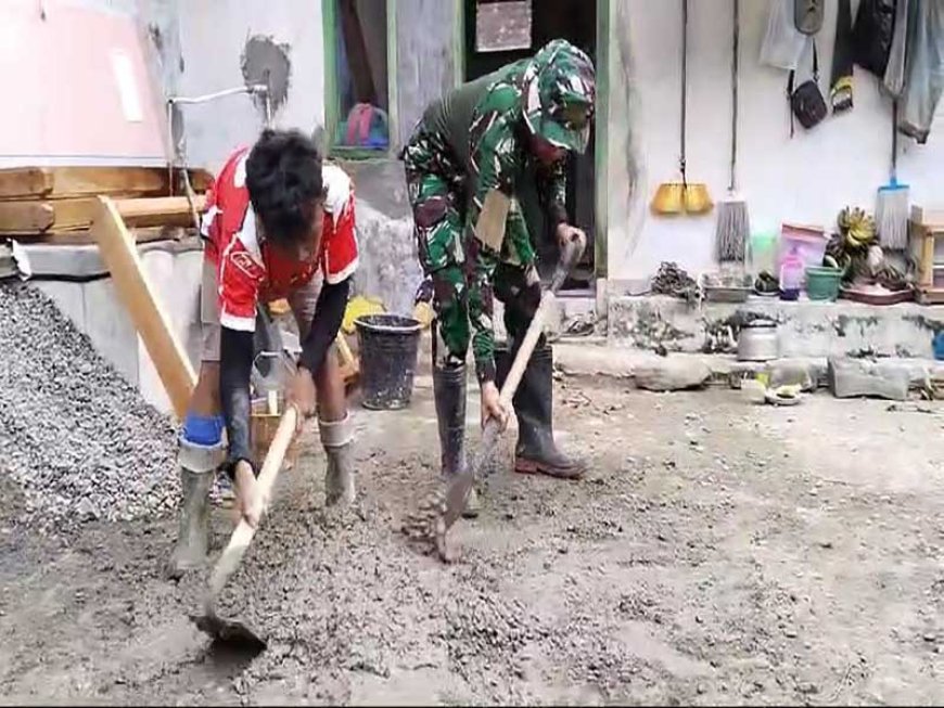 Warga Disabilitas Anggit dan Gilang Bantu Satgas TMMD Reguler ke-120