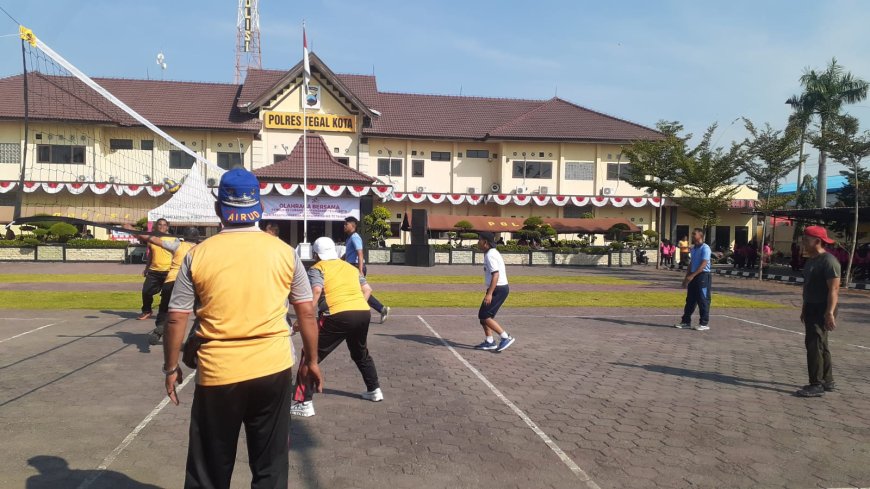 Dandim Tegal Hadiri Olahraga Bersama Sinergitas TNI-Polri Dalam Rangka Hari Bhayangkara Ke-78