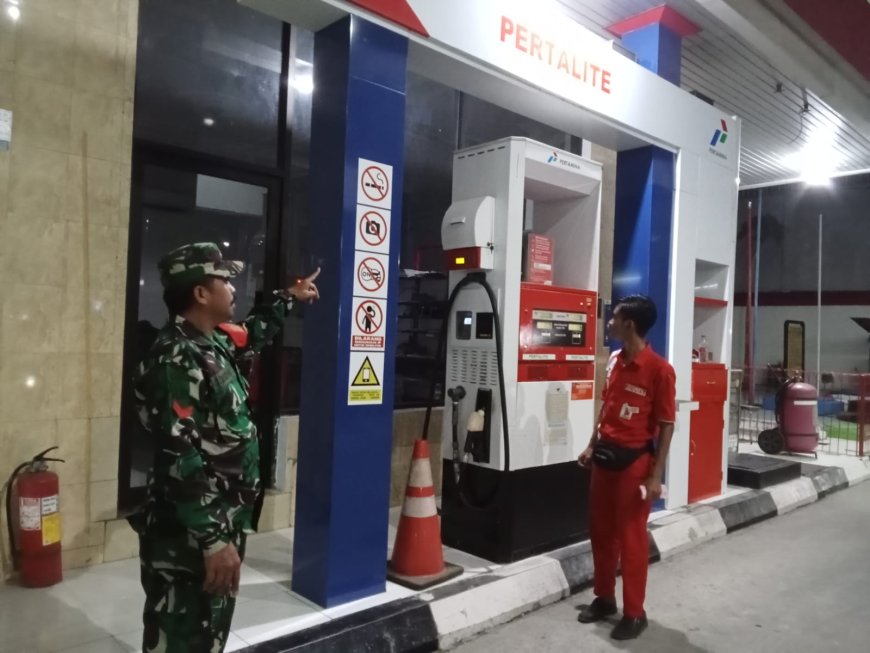 Babinsa Tarub Melaksanakan Patroli Dan Pemantauan Objek Vital SPBU