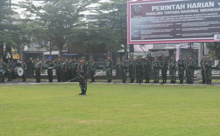 Pabung Kodim Tegal Pimpin Upacara Bendera Awal Bulan Juli
