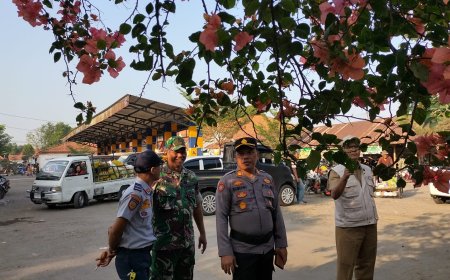 Danramil Slawi Ikut Serta Dalam Penertiban Pedagang Pasar Trayeman