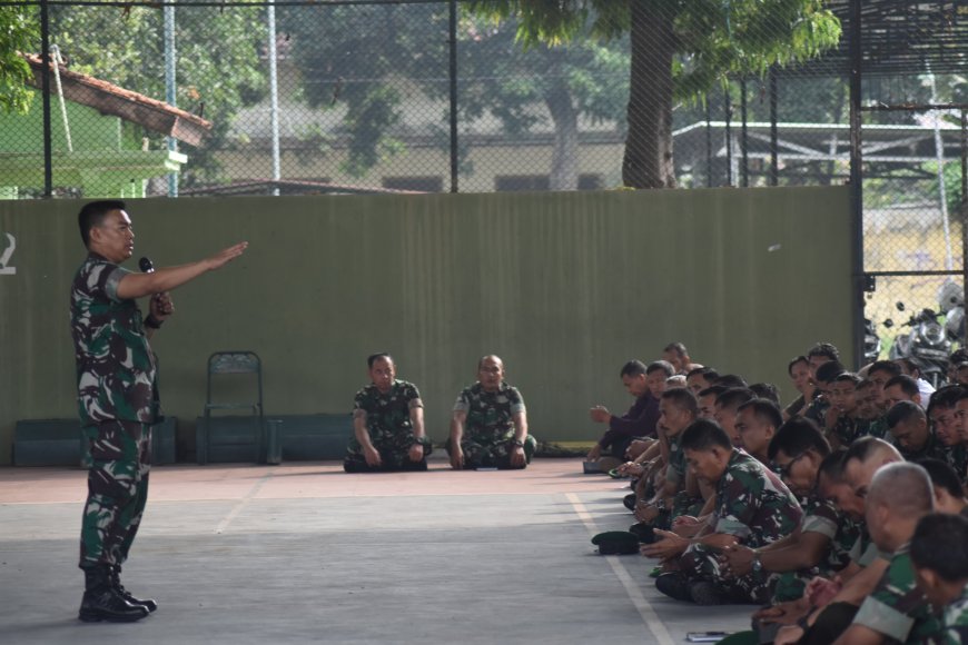 Berikan Jam Komandan Dandim Tegal Tekankan Prajurit Jauhi Judi Online