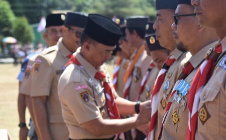 Dandim Tegal Pimpin Upacara Peringatan Hari Pramuka Ke- 63 Tahun 2024 Kwartir Cabang Tegal