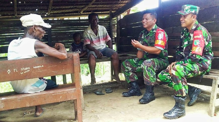Babinsa Koramil Waris Komsos Dengan Tokoh Adat  Himbau Jaga Kamtibmas Jelang Pilkada