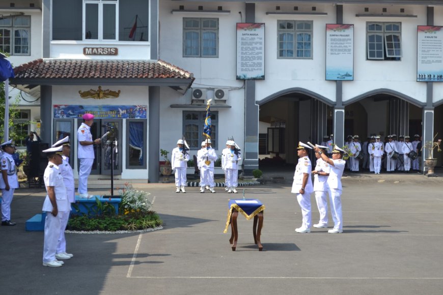 Dandim 0712 Tegal Hadiri Serah Terima Jabatan Danlanal Tegal