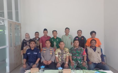 Babinsa Koramil Kramat Hadiri Rapat Koordinasi Persiapan Pendistribusian Logistik Pilkada 2024