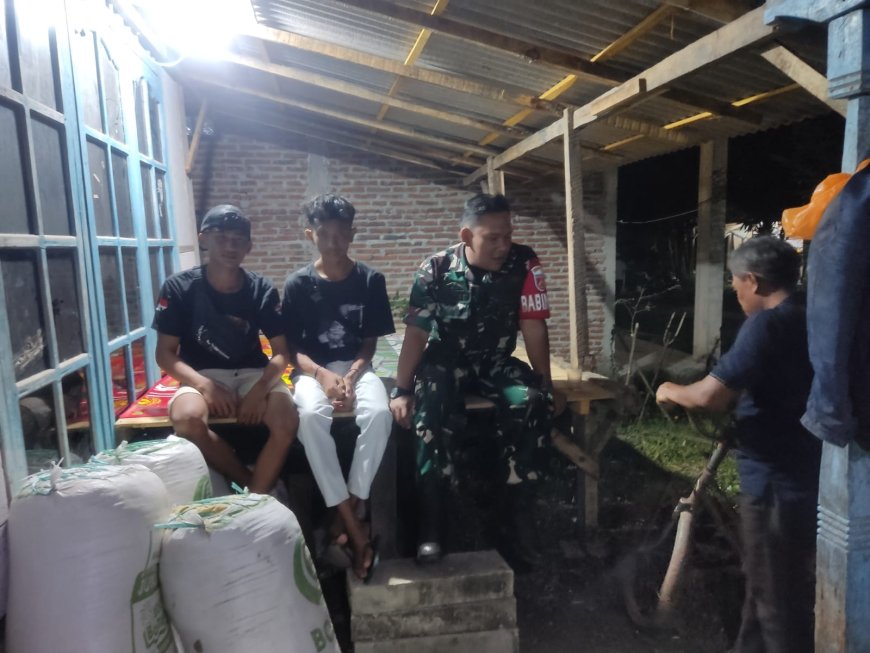 Babinsa Koramil Kramat Sambangi Warga Desa Kemuning