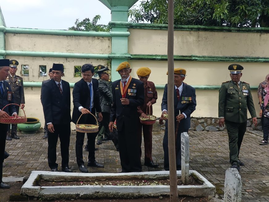 Pabung Kodim Tegal Hadiri Rangkaian Kegiatan Peringatan Hari Pahlawan Ke-79 2024 Tingkat Kabupaten Tegal