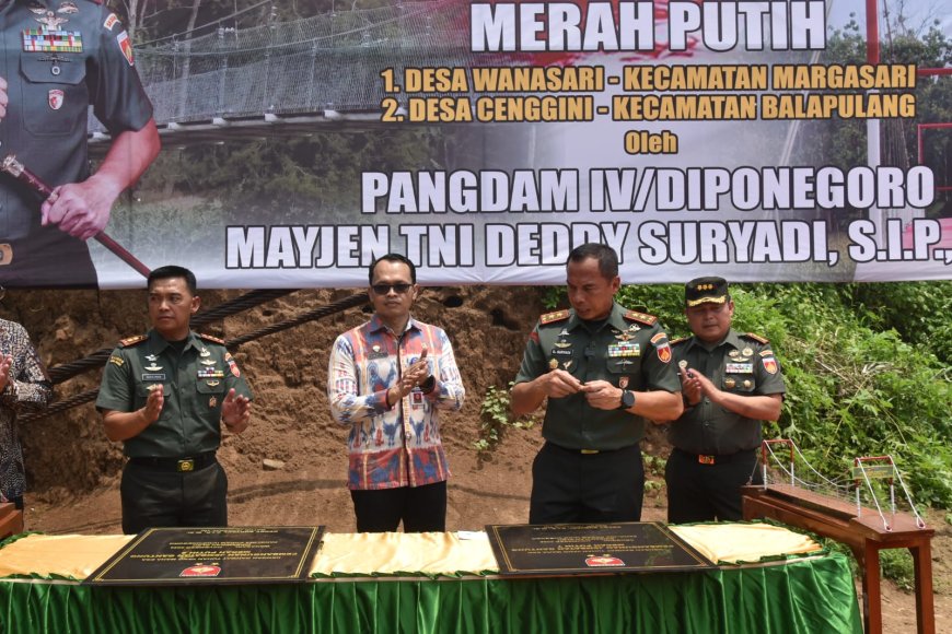 Pangdam IV Diponegoro Resmikan Jembatan Gantung Kali Kumisik Desa Wanasari