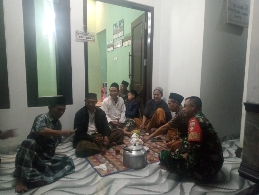 Hadiri Pengajian Rutin, Babinsa Posramil 14/Dukuhwaru Jalin Silaturahmi Dengan Warga Binaan