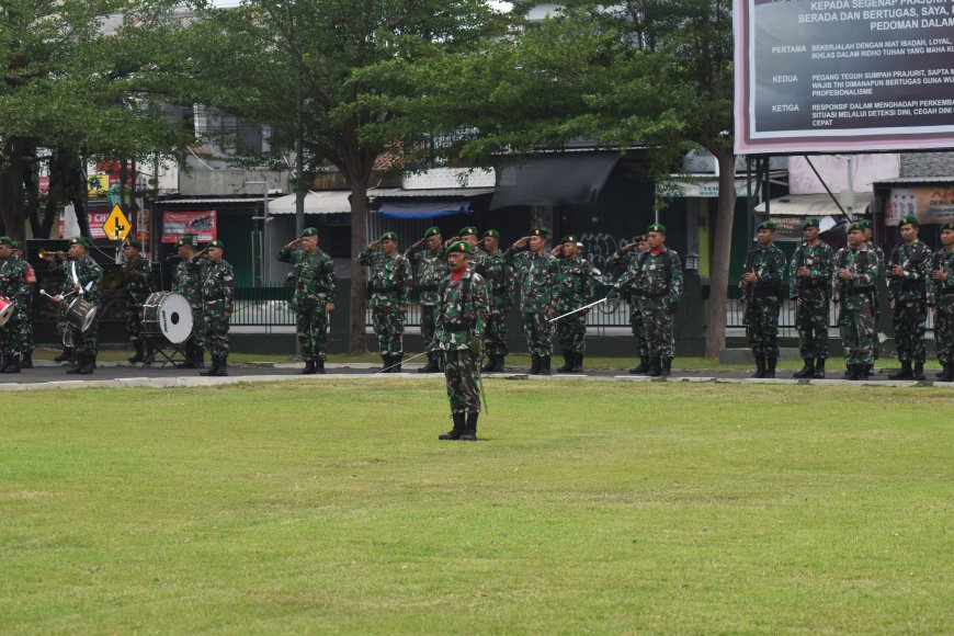 Dandim Tegal Pimpin Upacara Bendera Awal Bulan Desember