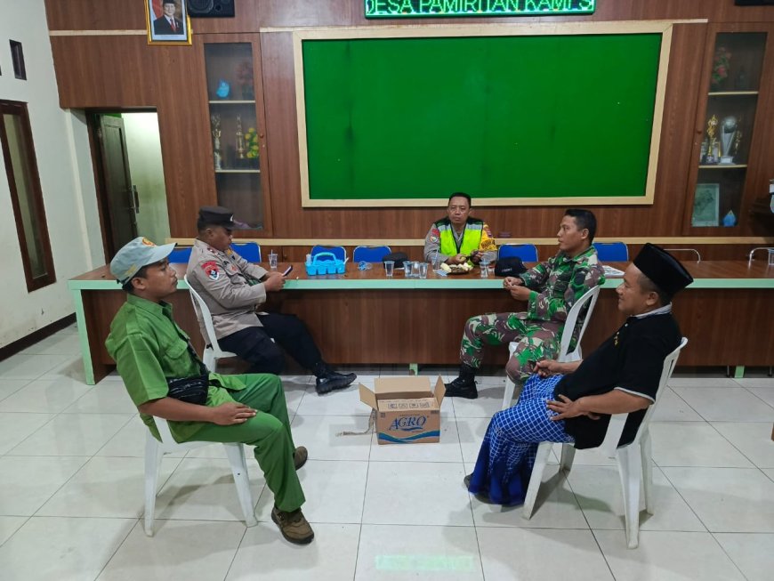 Babinsa Lakukan Sambang Desa dan Pembinaan Linmas di Desa Pamiritan