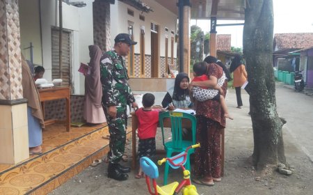 Babinsa Kodim Tegal Damping Kegiatan Posyandu