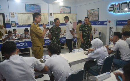 Dandim 0704 Banjarnegara Tinjau Langsung Hari Pertama Program Makan Bergizi Gratis di SMK Pancabakti