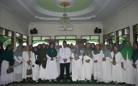 Tingkatkan Keimanan dan Takwa, Persit Kodim Tegal Gelar Pengajian