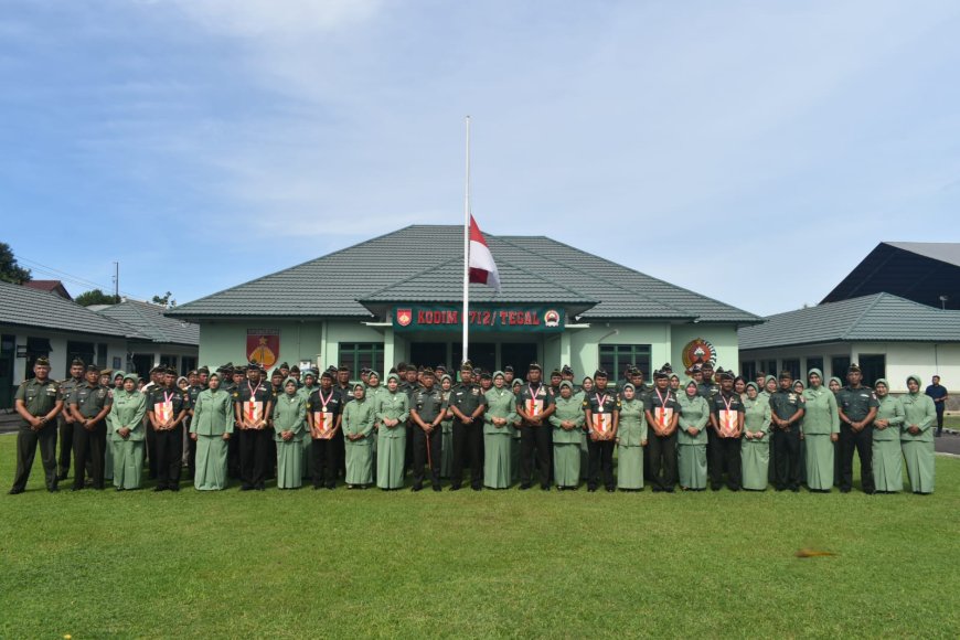 Dandim Tegal Pimpin Acara Wisuda Purna Wira Dan Purna Tugas Serta Pindah Satuan