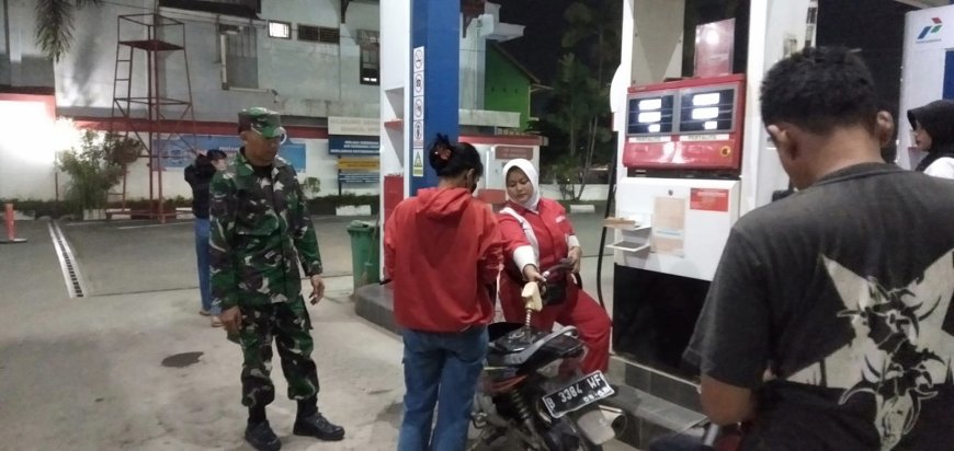 Babinsa Koramil Tarub Patroli Di SPBU