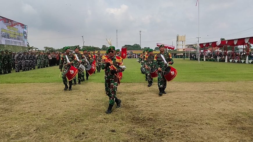 Drum Band Canka Baladewek Ikut Serta Meriahkan Pembukaan TMMD ke-123 Kodim 0712 Tegal