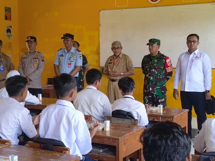 Dandim Tegal Tinjau Langsung Launching Program Makan Bergizi Gratis Di Sekolah