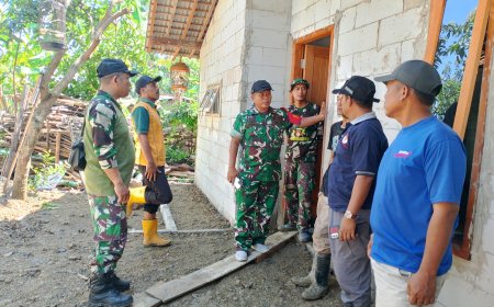 Pasiter Bersama Anggota Satgas TMMD Kodim Tegal Cek Kondisi RTLH